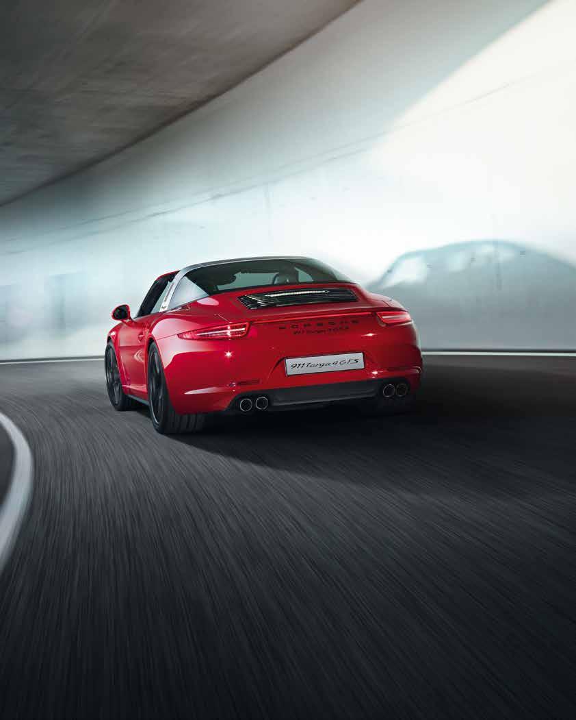 PoRSCHE aktuell RuBRIK 7 Alles, was zählt. Der neue 911 Targa 4 GTS. Zwei Welten vereinen sich in ihm zu einem harmonischen Ganzen aus atemberaubender Performance und stilprägendem Design.