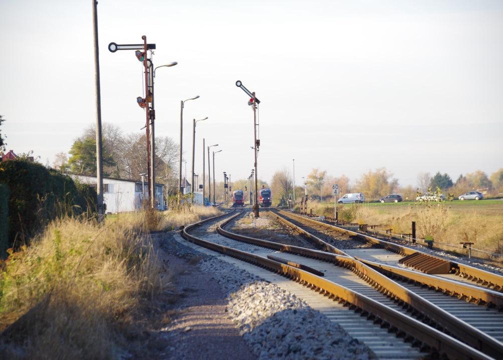 Strecke Erfurt Nordhausen Projektinhalt Ausblick 2018 Modernisierung der Bahnhöfe und Haltepunkte Zugang zu Bahnsteigen für mobilitätseingeschränkte Reisende in Sondershausen Maßnahmen an