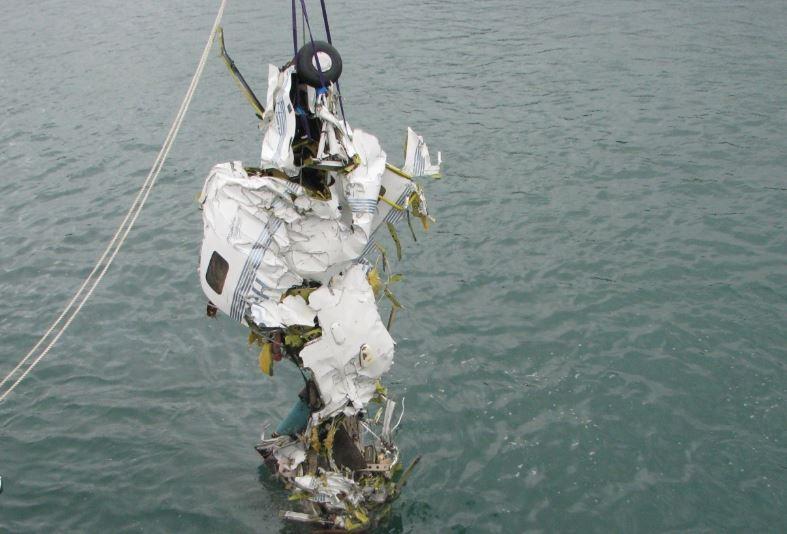 Bergung Piper PA-46 Bei dem zweiten Unfall verlor der Pilot einer Morane MS 883 aufgrund gesundheitlicher