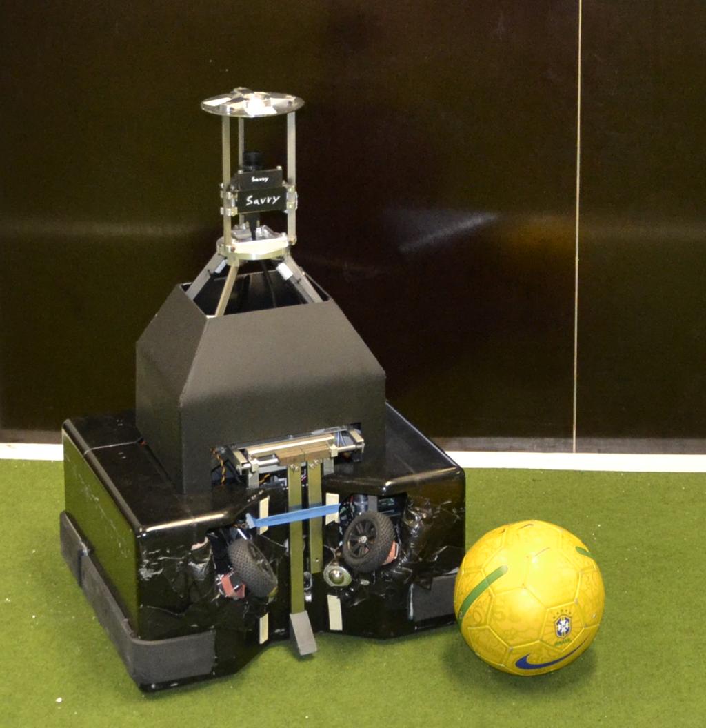 1.2 Stand der Technik Das Team Carpe Noctem Cassel (CNC) [6] nimmt seit 2006 erfolgreich am RoboCup teil. Ein Roboter des Teams CNC, in Abbildung 1.