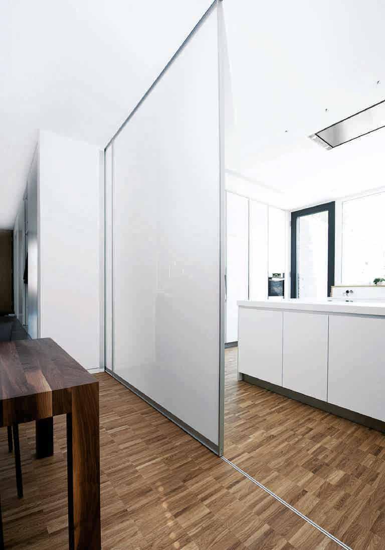 Produkte Küche und Esszimmer OK-LINE Slideflex Schiebetüren sind Tür und Raumteiler zugleich: Beide Flügel schließen