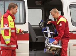 Der LIFTKAR PT ist ideal für den Einsatz bei mobilen Rettungs- und Pflegediensten, er sorgt für effizientes Arbeiten.