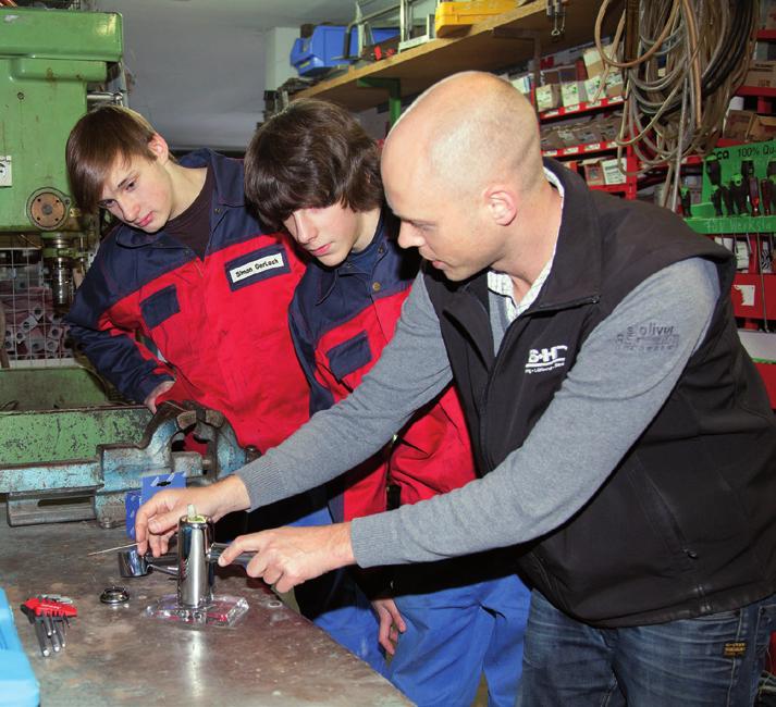 Die Ausbildung junger Fachleute ist ein wichtiger Baustein unserer Unternehmensphilosophie.