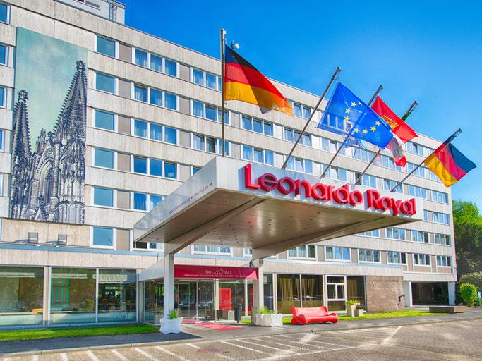 Veranstaltungsort: Wir freuen uns sehr darüber, dass wir zum dritten Mal das Symposium im Hotel Leonardo Royal Köln durchführen dürfen. Das Hotel liegt wunderschön an einem See im Kölner Stadtwald.
