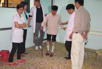 Hanoi ein sechstägiges Wiederholungs- und Vertiefungsseminar zum Thema Unterschenkelorthetik statt. Das Thema stand bereits zum dritten Mal auf dem Programm.