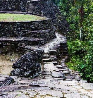 Um die verlorene Stadt der Tayronas zu erreichen, müssen Sie nun eine alte Steintreppe mit mehr als 1200 Stufen erklimmen.