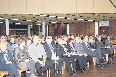 Amtsblatt der Verbandsgemeinde Lingenfeld - 12 - Ausgabe 03/2012 Am 28. Januar um 14.30 Uhr laden wir alle Kommunionkinder zum Gemeinschaftstag ins Pfarrzentrum nach Venningen ein!