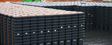 Das neue Konzept Abfallbehälter Neubeschaffung von Rest- und Bioabfallbehältern mit Transpondern durch den Landkreis Erwerb der gebrauchten Papiertonnen durch den Landkreis Damit kein Behältertausch