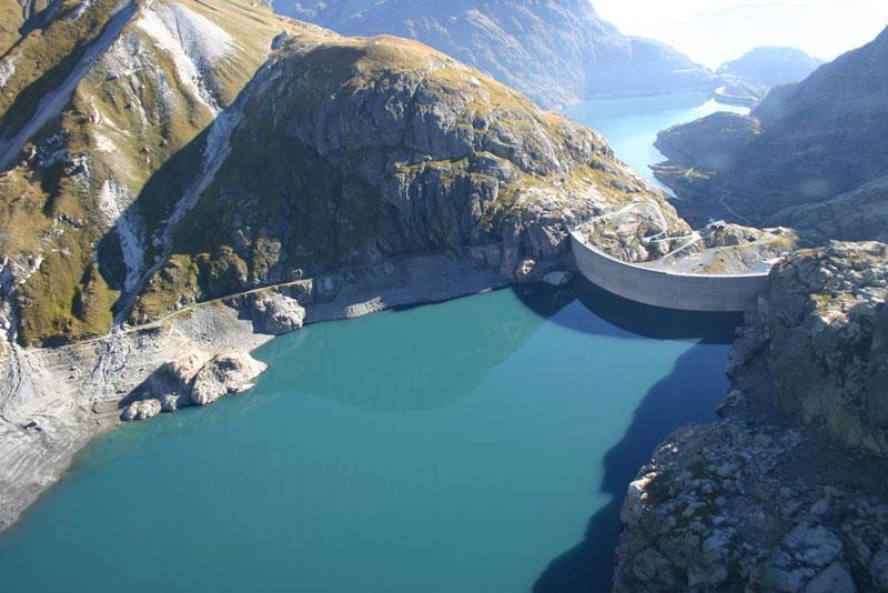 3.5 Aktuelle Pumpspeicher-Kraftwerksprojekte in der Schweiz In der Schweiz werden derzeit verschiedene Pumpspeicher-Kraftwerksprojekte verfolgt, von denen das in Bau befindende Projekt Nant de Drance