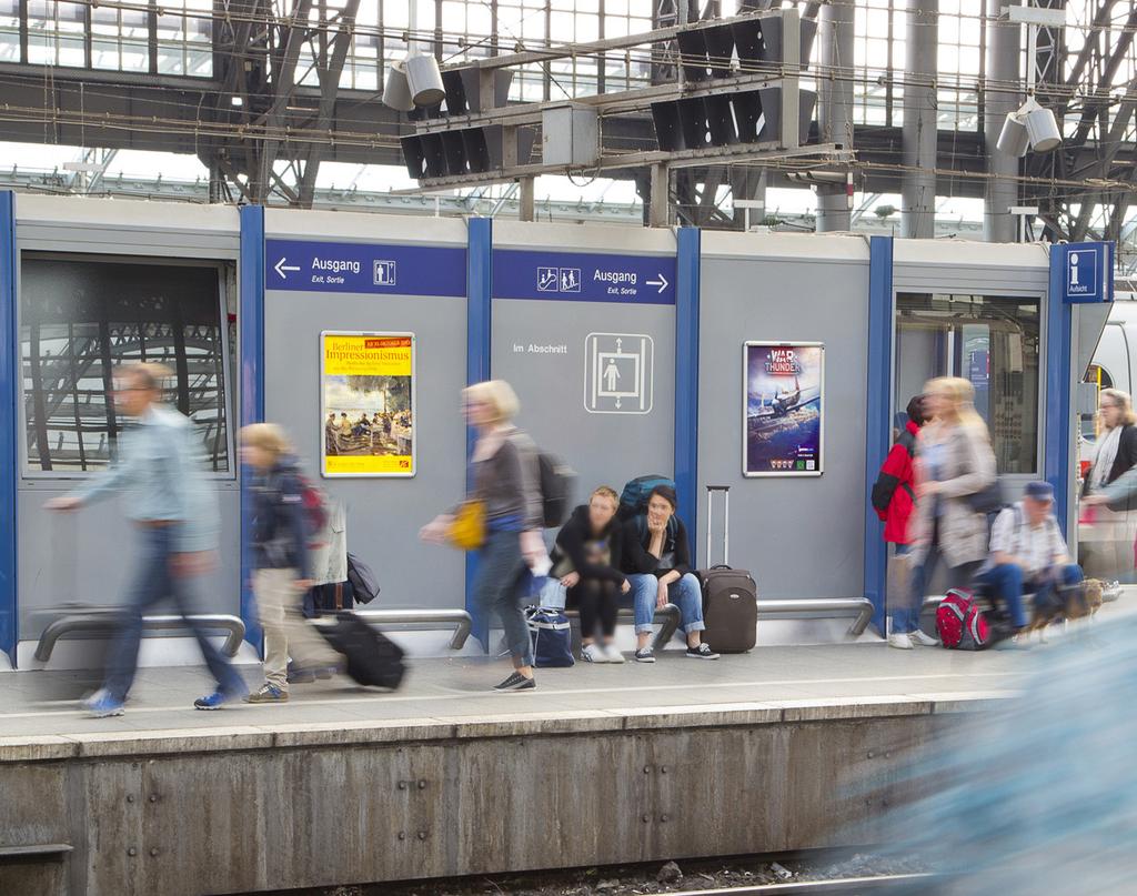 Kampagnenmedien. Station e in Bahnhöfen sind die ideale Werbeform für Hinweis- und Veranstaltungswerbung, besonders für regionale Kunden mit kleinen Budgets.