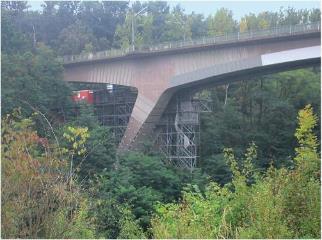 beiden Eisenbahnbrücken A13 2.