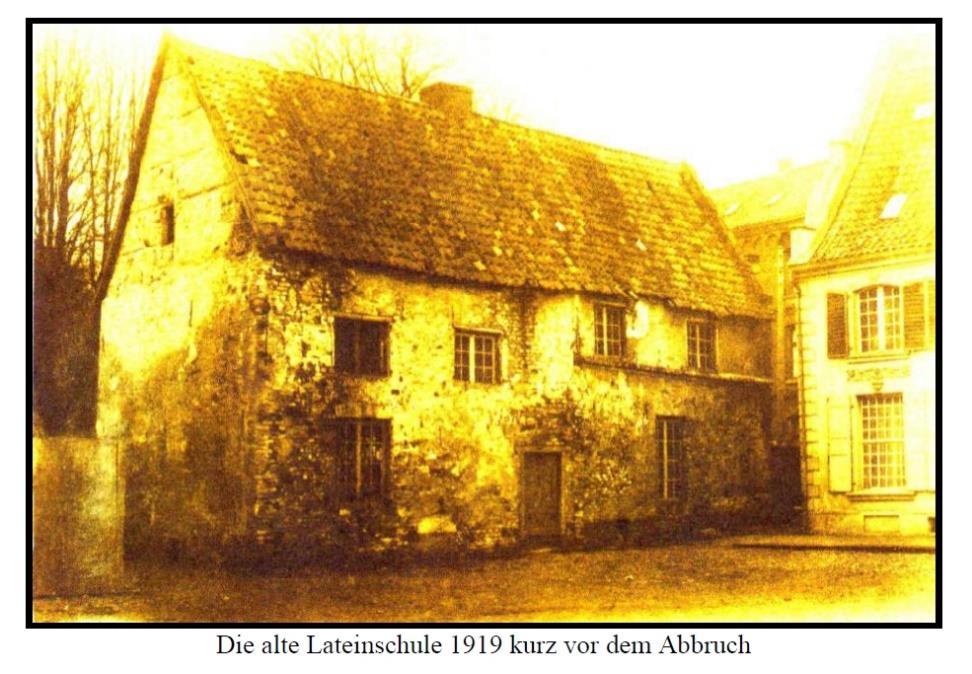 Die Wurzeln: Rheinbergs Lateinschule 1903 Auf Drängen der Rheinberger Bürger kommt es zur Neugründung der Schule als