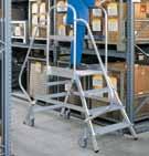 Podestleitern Steigtechnik Aluminium-Podestleiter, beidseitig begehbar stabile Aluminium-Rechteckrohrholme, 200 mm tiefe Stufen, Plattformgröße 600 x 800 mm, komplett mit Geländer mit Fuß- und