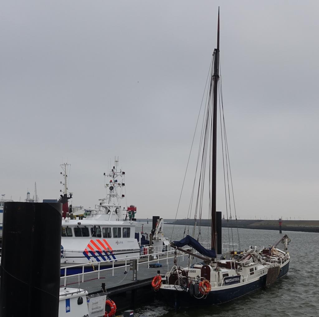 Untersuchung: Das Schiff und der gebrochene Mast wurden von der gemeinsam mit den Niederländischen Kollegen am 26. August 2016 in Harlingen untersucht.