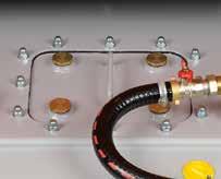 leistungsfähige Pumpen, Schlauch aufroller (mit 1"-Schlauch), Zähler und Filter mit Wasserabscheider, Zapfpistolenhalter, optional mit Schnellkupplungen für