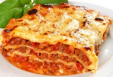 Al Forno - Risotto - Pesce Canneloni gefüllt mit Spinat und Ricotta 8,50 Lasagne hausgemacht 8,50 Penne al Forno Tortellini Al Forno Risotto
