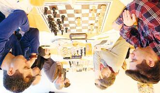 30 SPORT 86 21. Februar 18 Schachbretter, die ihnen Schach. Das königliche Spiel ist mehr als nur ein strategisches Brettspiel.