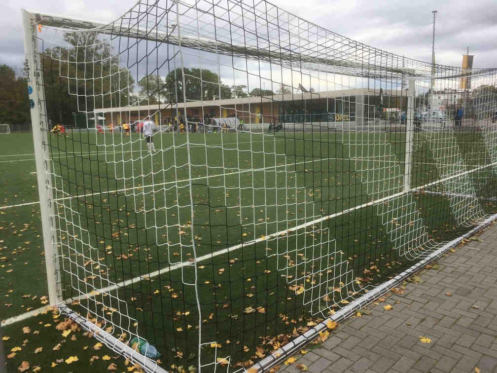 Neue Tornetze machen SC Opel froh Was wäre Fußball ohne Tore und was wären Tore ohne Netze? Undenkbar!