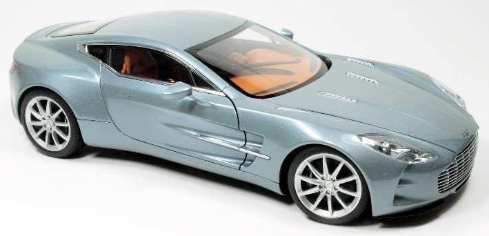Kategorie 1:18 Modelle in 2014 10/2014 AUTOart/Signature 2009 Aston Martin