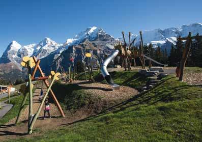 This ride guarantees thrills, kicks and speed galore the 4-kilometre descent to Mürren follows the bobsleigh run featuring in «On Her Majesty s Secret Service». La descente combine plaisir et vitesse!