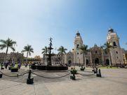 Stadtrundgang im historischen Zentrum Plaza de Armas Barranco & Miraflores Morgens kommen Sie am Flughafen in Lima an, wo Ihr Reiseleiter Sie bereits erwartet.