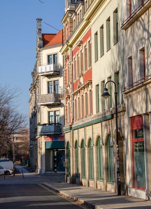 In der inneren Neustadt befinden sich zahlreiche für Dresden bedeutsame Gebäude sowie Kultureinrichtungen und Museen, darunter das