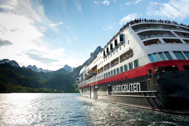 der Hurtigruten entlang der