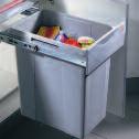 Built-in waste bin, 40 litres, for hinged-door cabinets from 400 mm width.