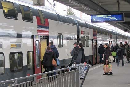 Die weiteren Massnahmen S4 als Ringzug der SOB rund um den Säntis Rheintal-Express REX der SBB mit Doppelstockzügen neu ab Wil SG nach Chur und beschleunigt.