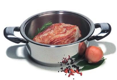 Braten ohne Zusatz von Fett 09 Diese Zubereitungsart ist für Fleisch, Geflügel, Wild und verschiedene Fischsorten geeignet.