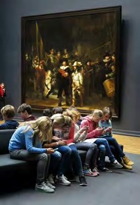 Rijksmuseum Amsterdam Schülerinnen lernen mit einer App Mediale