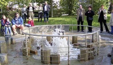 Doch auch solch ein Brunnen muss der Stadt aus Sicherheitsgründen gemeldet werden. Liegt der Brunnen im Bereich eines Wasserschutzgebietes, muss ihn die Wasserbehörde genehmigen.