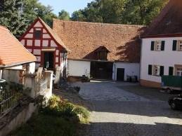 200 m² Zimmer: 6 Historischer Mühlentraum Eine fränkische Wassermühle in reizvoller Lage! Mit Bachläufen und Weihern!