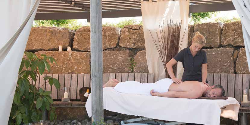 Genießen Sie im Sommer Massagen im Außenpavillon Massagen Wunschmassage Individuelle Verwöhnzeit 20/50/75 min 29,00/55,00/79,00 In Abstimmung mit Ihrem Therapeuten wählen Sie aus einer Vielzahl von