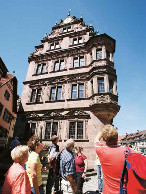 Gernsbach GERNSBACH Die Perle des Murgtals zählt zu den malerischsten Orten im nördlichen Schwarzwald Gernsbach bietet seinen Besuchern dank seiner bewegten Geschichte