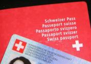 Kantonale Mitteilungen Wie komme ich als Schweizer Bürgerin oder Schweizer Bürger rasch, einfach und bequem zu einem neuen Schweizerpass?