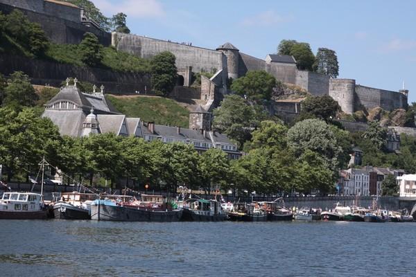 Mai in Namur ein, wo ein Treffen der Dutch Barge Association DBA
