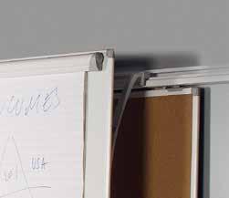 Stoff Hochwertiges emailliertes Whiteboard an der Rückwand des Schranks Pinnwände aus Stoff an jeder Tür montiert