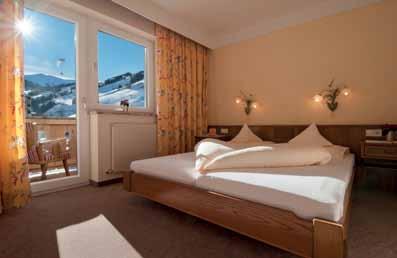 10 Zimmer rooms Unsere Wohlfühlzimmer für Sie Erleben Sie unvergessliche Urlaubstage inmitten der atemberaubenden Bergwelt von Saalbach Hinterglemm.