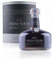 Vieira de Sousa White Port 40 Years 2015-25-05 keine Region Douro Gouveio Malvasia Fina 16-20% Parker 86 Winespectator 86 185,20 /L 92,60 0,50 L 40 Jahre alter White Port von Vieira de Sousa ist eine