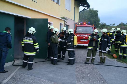 Unterabschnittsatemschutzübung in Stillfried Grub Am 10.09.2013 fand die diesjährige Unterabschnitts-Atemschutzübung in Stillfried-Grub statt.