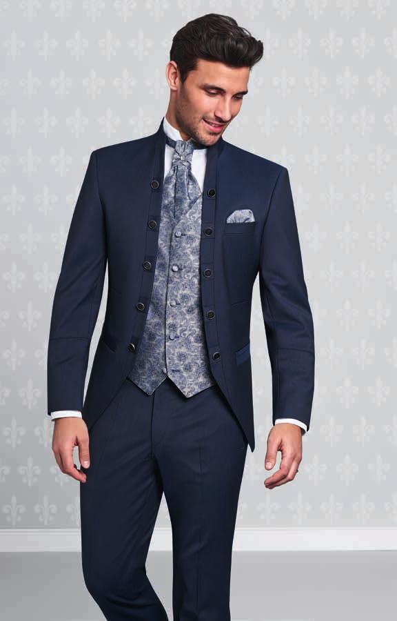 ROYAL LOOK 3 Become the eyecatcher: The minimal tendril pattern and the fine weave of the waistcoat draw admiring glances and the