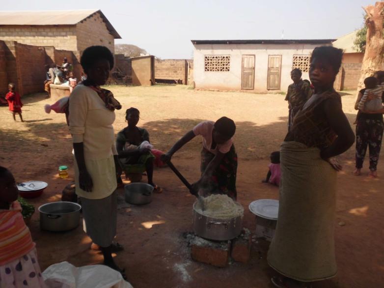 Neben Malaria, Unterernährung, Appetitlosigkeit und Würmern, leidet er noch an einigen anderen Krankheiten.