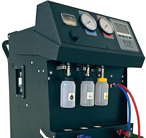 Schutz gegen Kontaminierung - Hochräzise automatische Öleinsritzung - Automatische Erkennung der Ölbehälter - Automatische Genauigkeitskontrolle der Kältemittelmessung - Waagenverriegelung -