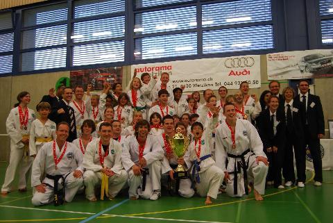Der 1st Swiss Challenger Cup Pokal ging mit 100 Punkten an die Taekwon-Do Schule Rüti.