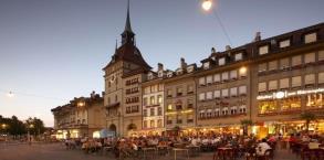 Das Angebot an Freizeit- und Sportaktivitäten in Bern ist beinahe grenzenlos: Attraktionen wie der BärenPark und der Zibelemärit, aber auch ein Ausflug in einen kleinen städtischen Park sie alle