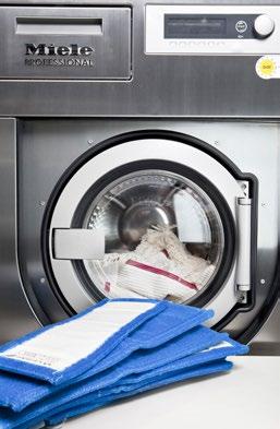 1 2 3 Neue Mop vorwaschen Vor dem ersten Gebrauch müssen neue Mop und Microfasertücher unbedingt bei 95 C im Hauptwaschgang vorgewaschen werden.