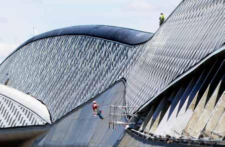 windenergie Wenn Sie ganz oben auf einer Windturbine arbeiten, müssen Sie sich 100 % auf Ihre Fallschutz-Ausrüstung verlassen können.