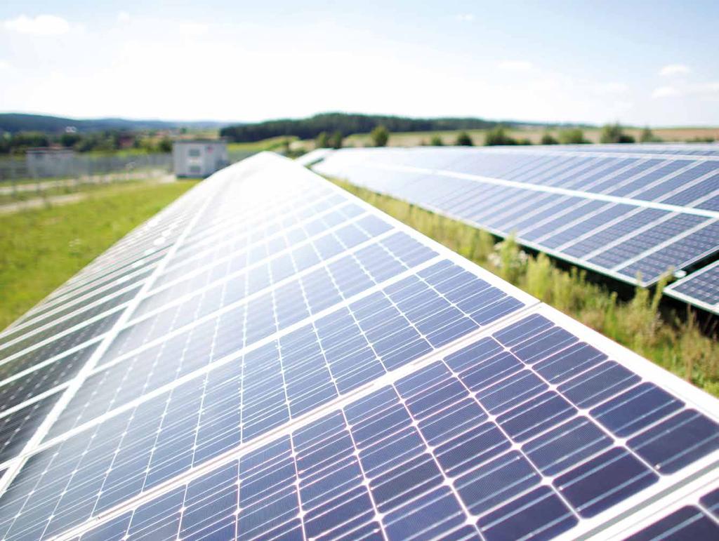 Auf der Sonnenseite: Photovoltaikanlagen bis 750 kwp Photovoltaikanlagen mit einer Nennleistung von bis zu 750 kwp sind eine attraktive Investition: Laut EEG 2017 unterliegen sie nicht der