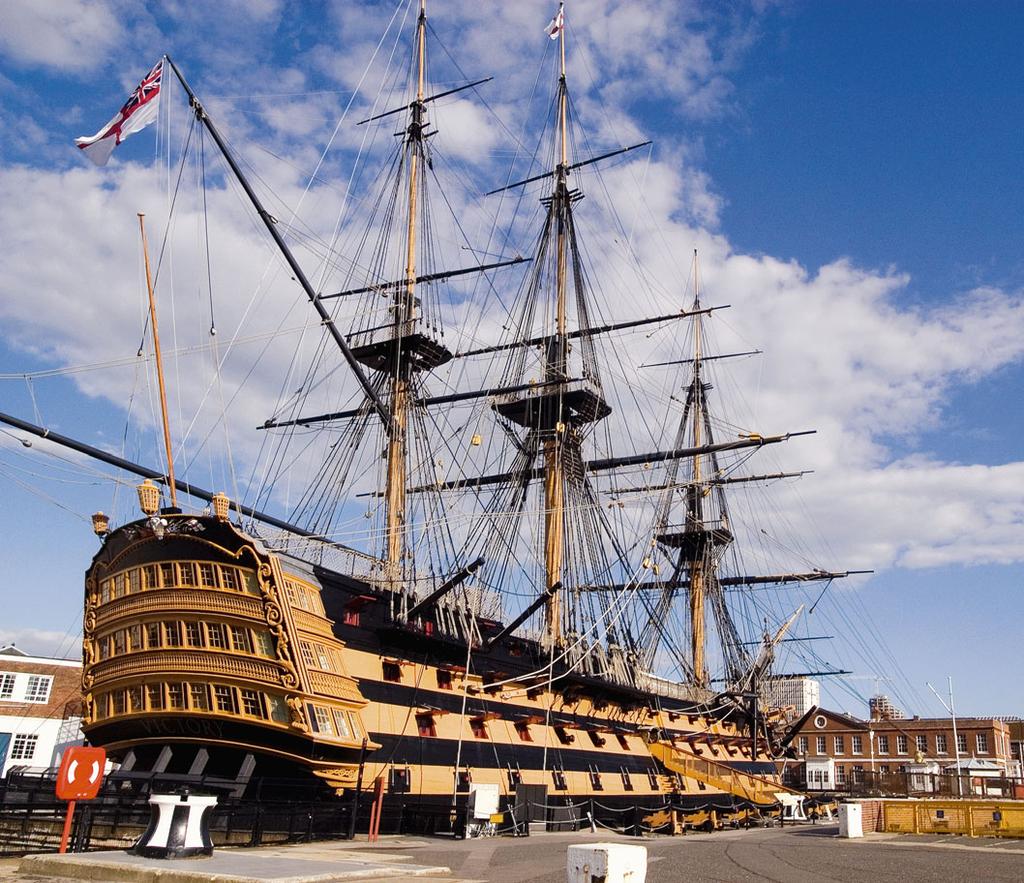 DAS WELTREICH Nelsons Flaggschiff Victory liegt heute im Royal-Navy- Stützpunkt von Portsmouth. ne seiner Flotte.
